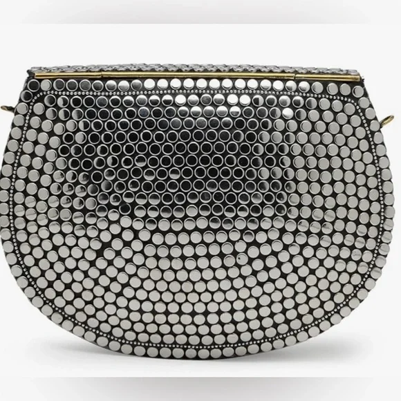 Silver clutch with mother of pearl leaf design - Picture 5 of 8